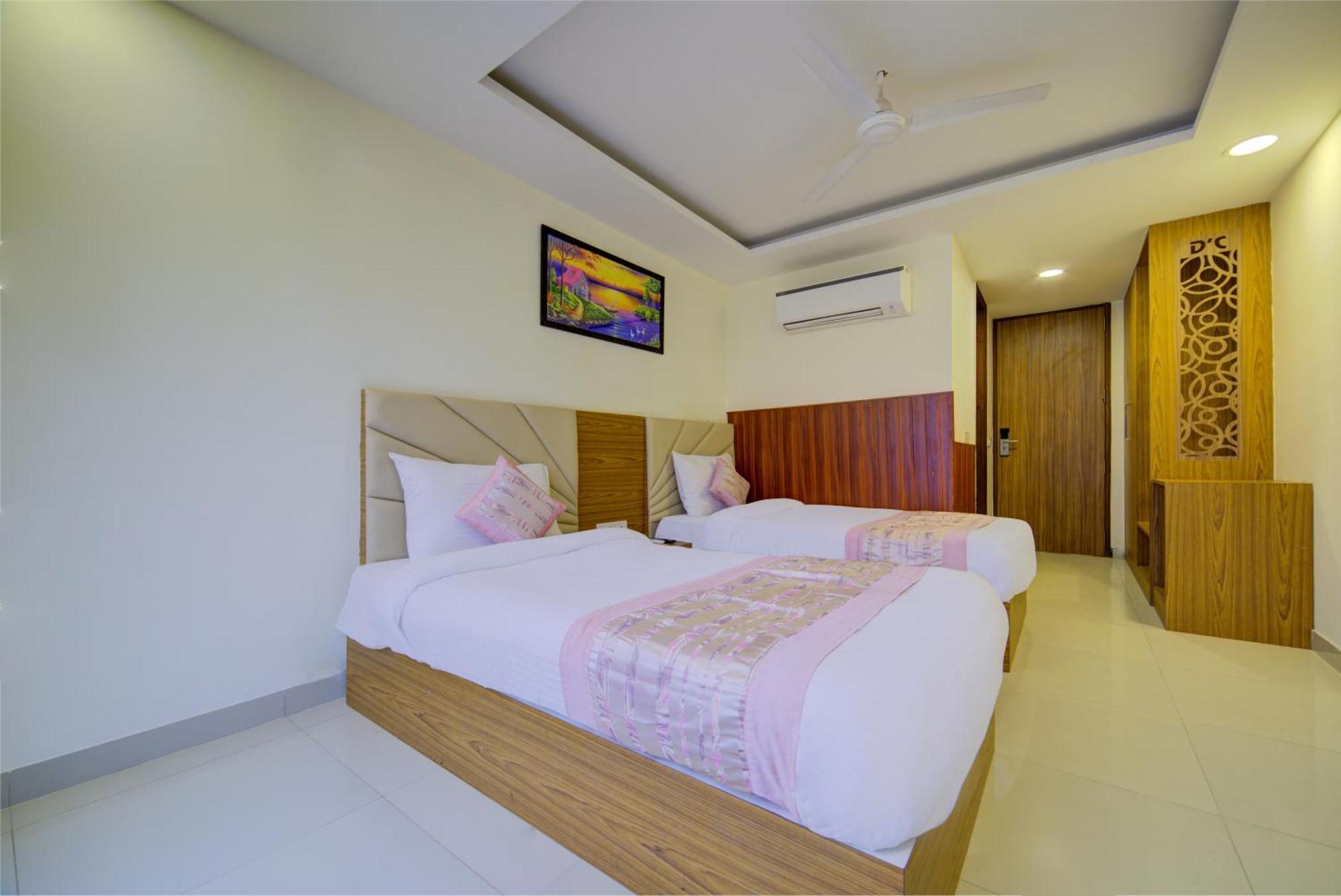 Hotel Grand Suites By D'Capitol Near Delhi Airport New Delhi Exterior photo