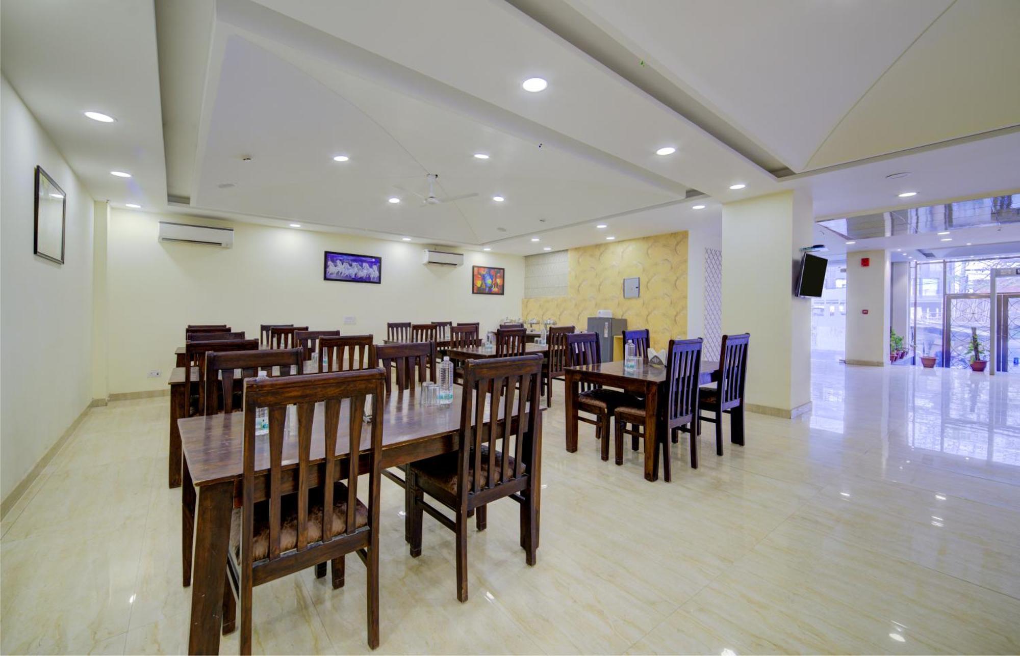 Hotel Grand Suites By D'Capitol Near Delhi Airport New Delhi Exterior photo