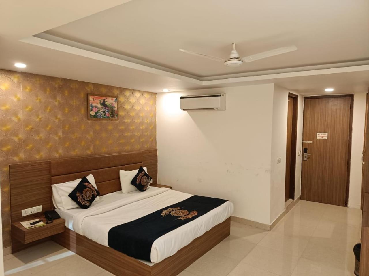 Hotel Grand Suites By D'Capitol Near Delhi Airport New Delhi Exterior photo