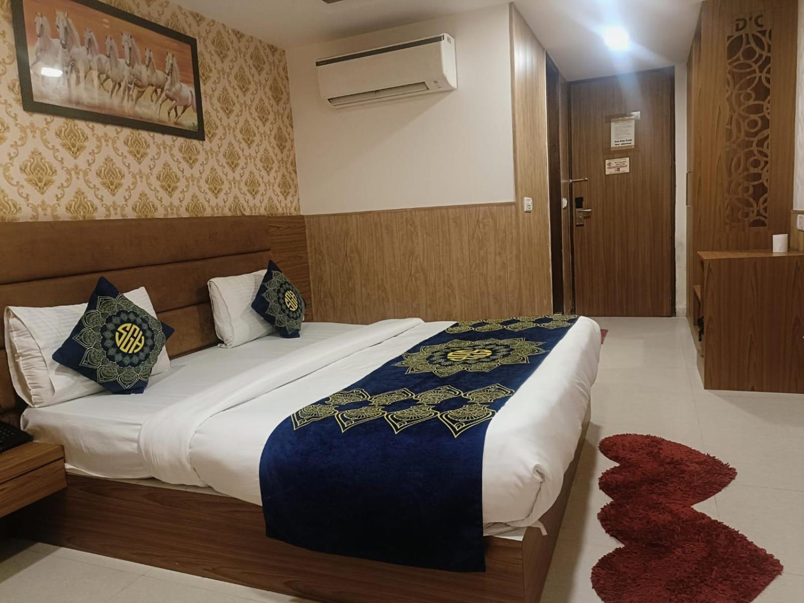 Hotel Grand Suites By D'Capitol Near Delhi Airport New Delhi Exterior photo