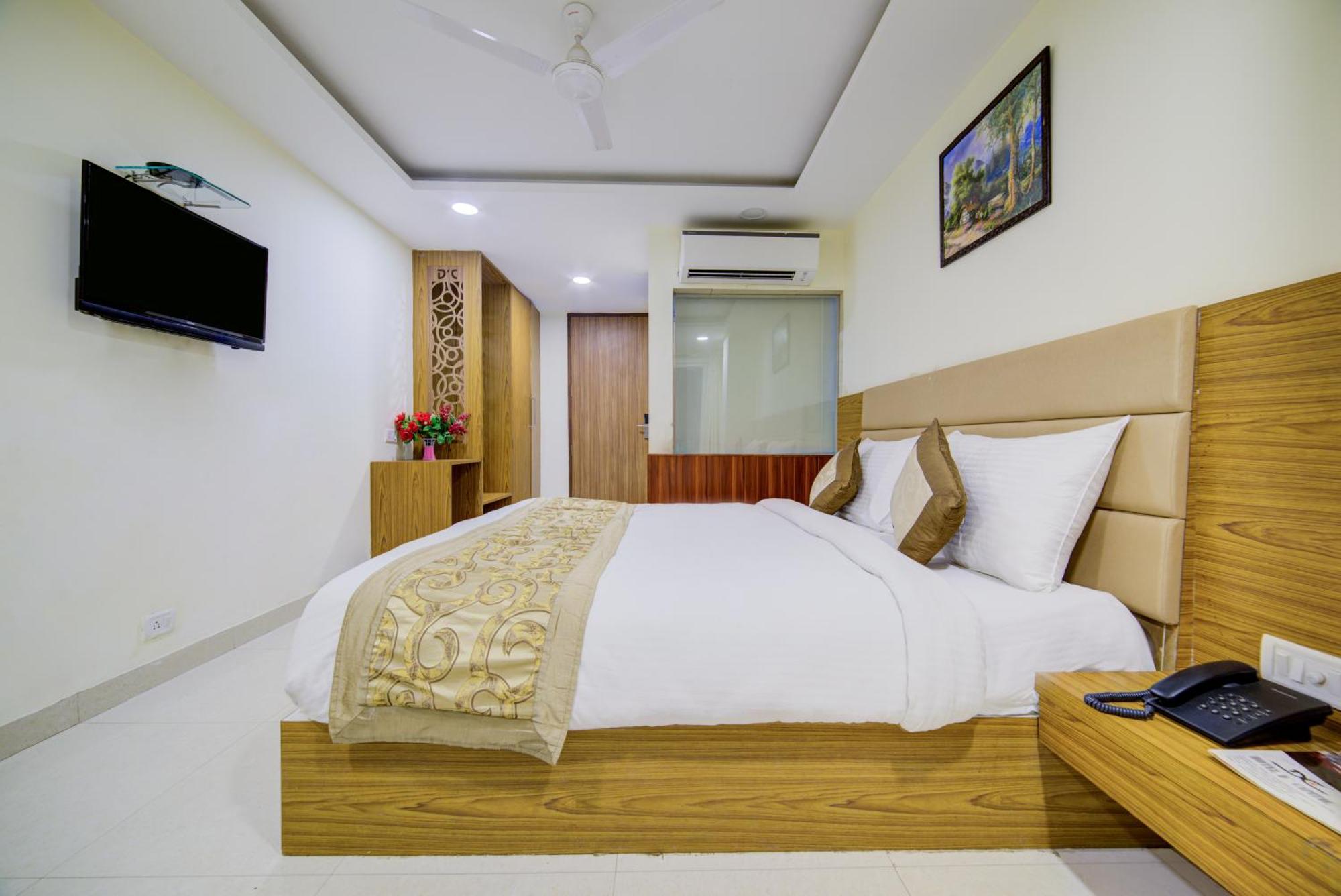 Hotel Grand Suites By D'Capitol Near Delhi Airport New Delhi Exterior photo
