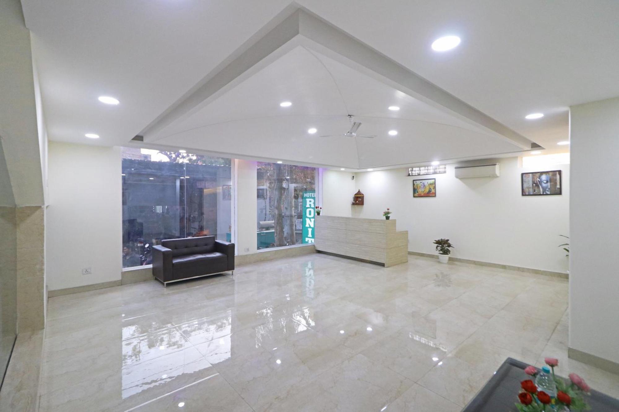 Hotel Grand Suites By D'Capitol Near Delhi Airport New Delhi Exterior photo