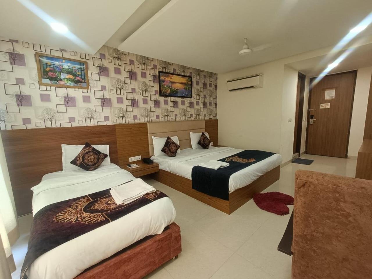 Hotel Grand Suites By D'Capitol Near Delhi Airport New Delhi Exterior photo
