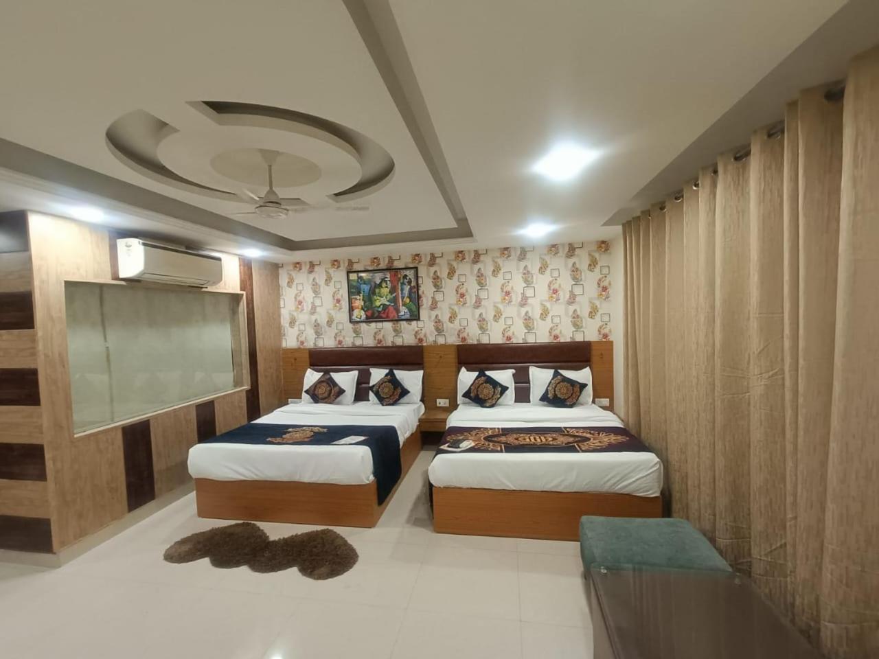 Hotel Grand Suites By D'Capitol Near Delhi Airport New Delhi Exterior photo