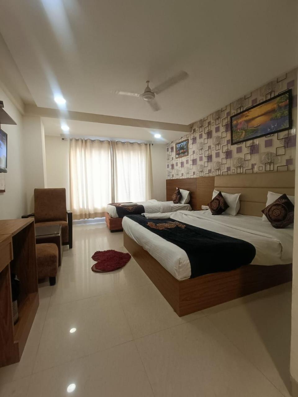 Hotel Grand Suites By D'Capitol Near Delhi Airport New Delhi Exterior photo