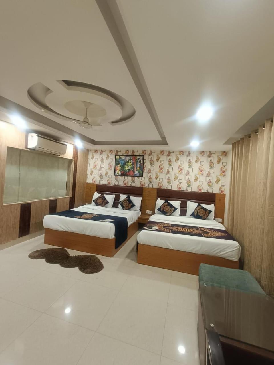 Hotel Grand Suites By D'Capitol Near Delhi Airport New Delhi Exterior photo